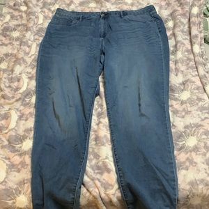Faded glory size 18 skinny jeans